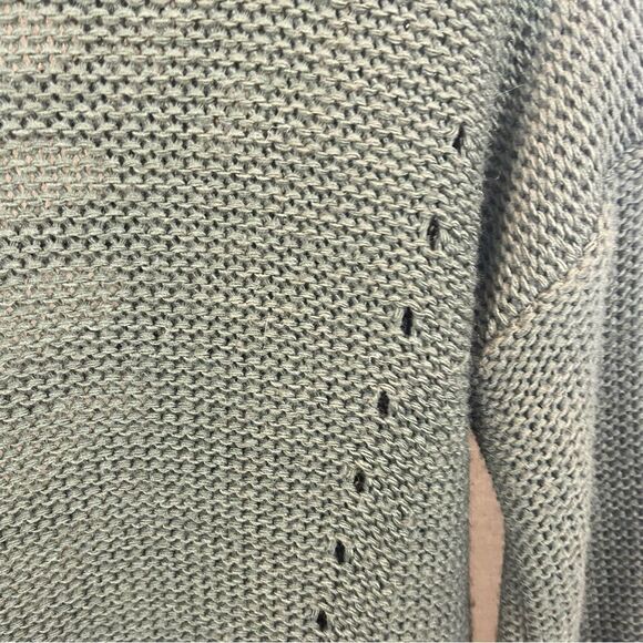 Don’t Ask Why Green Distressed Back Crew Neck Sweater Size Small - Picture 11 of 12
